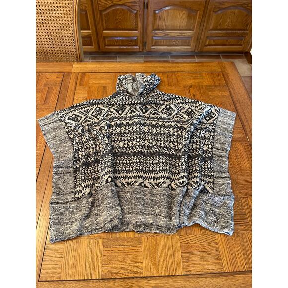 Lucky Brand Hooded snap front poncho
O/S - Picture 7 of 7